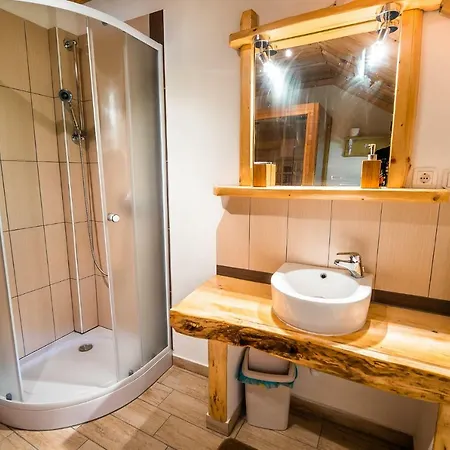 Vikendica Sara Recica ob Savinji